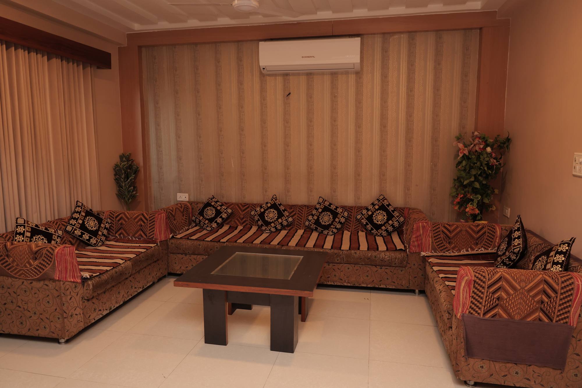 Royal Suite, seating area at Hotel Relax Inn, Banswara